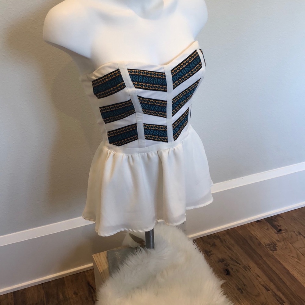 Bebe strapless top